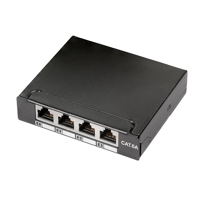 Petit panneau de brassage métallique BIGtec à quatre ports Cat 6a avec prises RJ45 blindées