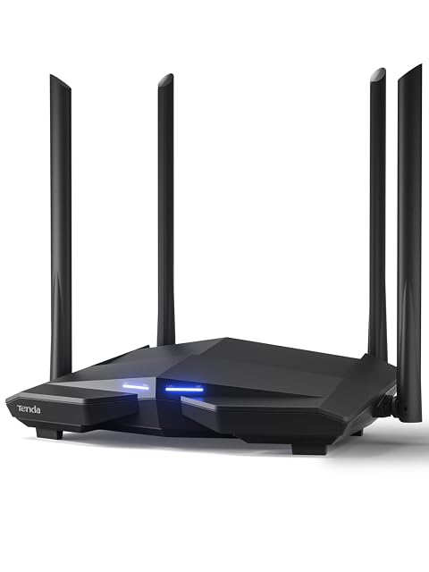 Routeur plat Tenda AC10 noir avec quatre antennes externes relevées